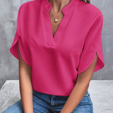 Elegant V-Bluse med Ståkrave og Korte Ærmer