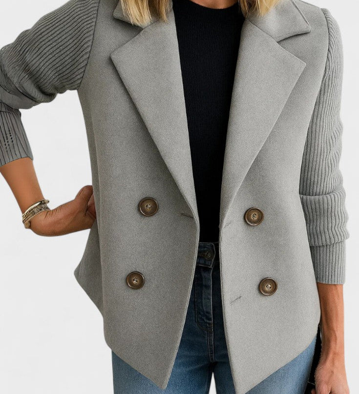 Klassisk Dobbeltradet Blazer med Elegant Snit og Tidløs Stil