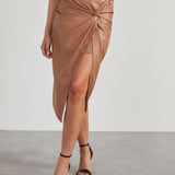 Læderlook midi-nederdel med knudedetalje og slids – chic og elegant