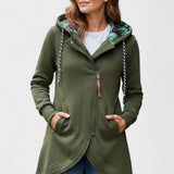 Asymmetrisk jakke med hætte og figursyet pasform – moderne komfort til hverdagen