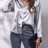 Elegant Satin Dame Skjorte med Frontknude – Trendy og Feminin