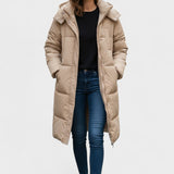 Gabriela™ | Lang pufferjakke med hætte og afslappet pasform – maksimal varme med moderne stil
