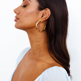 Store guld hoop øreringe til kvinder – klassisk og iøjnefaldende stil