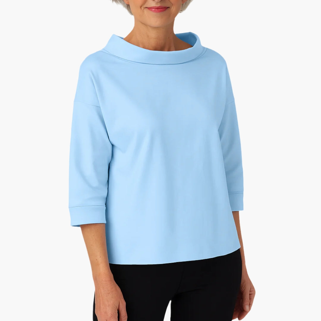 Minimalistisk Damebluse med Bådudskæring og 3/4 Ærmer