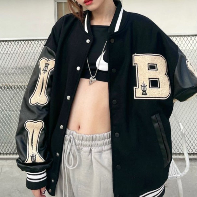 Varsity Jakke med Broderede Bogstaver og Cool Streetstil