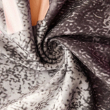 Patchwork Bluse med Lynlås – Moderne og Komfortabel Hverdagsstil