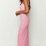 Lang blondekjole med stropper – Romantisk og elegant pasform