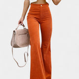 Højtaljede Bukser med Flare – Elegant Pasform og Moderne Silhuet