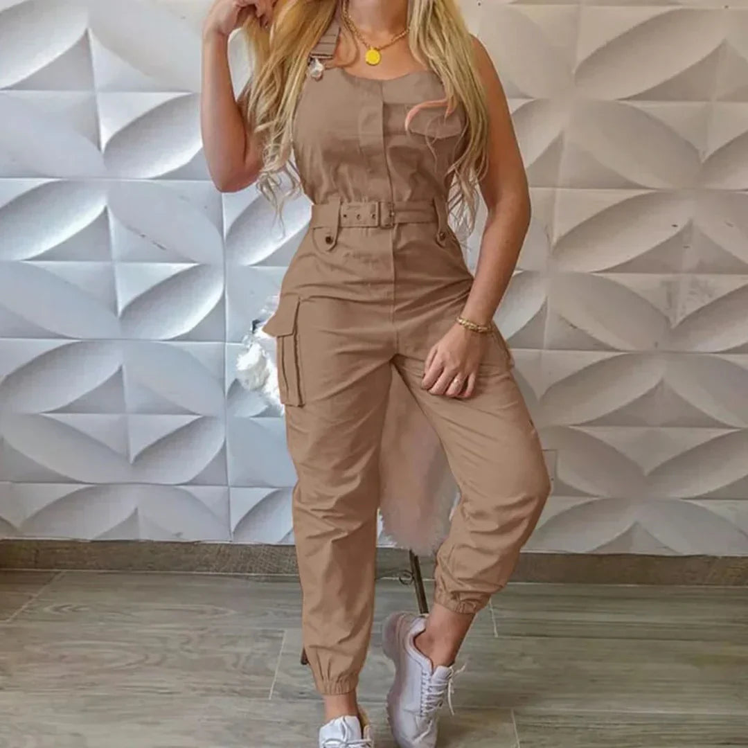 Utility Jumpsuit med Bælte og Cargo-Detaljer