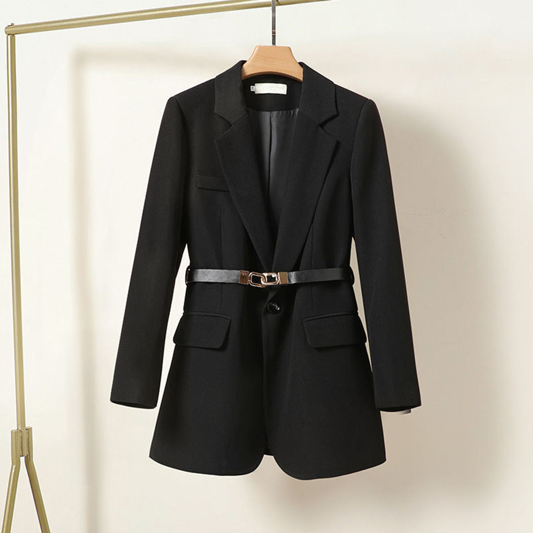 Elegant Blazer med Bælte og Figursyet Pasform til Kvinder