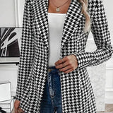 Sort-Hvid Ternet Blazer med Slank Pasform – Klassisk og Moderne Stil