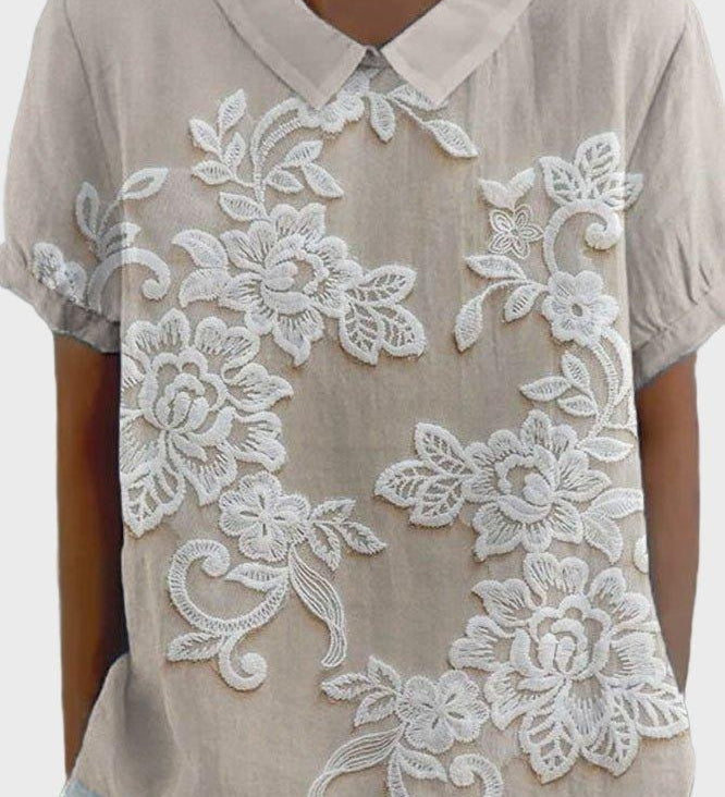 Let Bluse med Blondeapplikation og Krave – Feminin Klassisk Stil