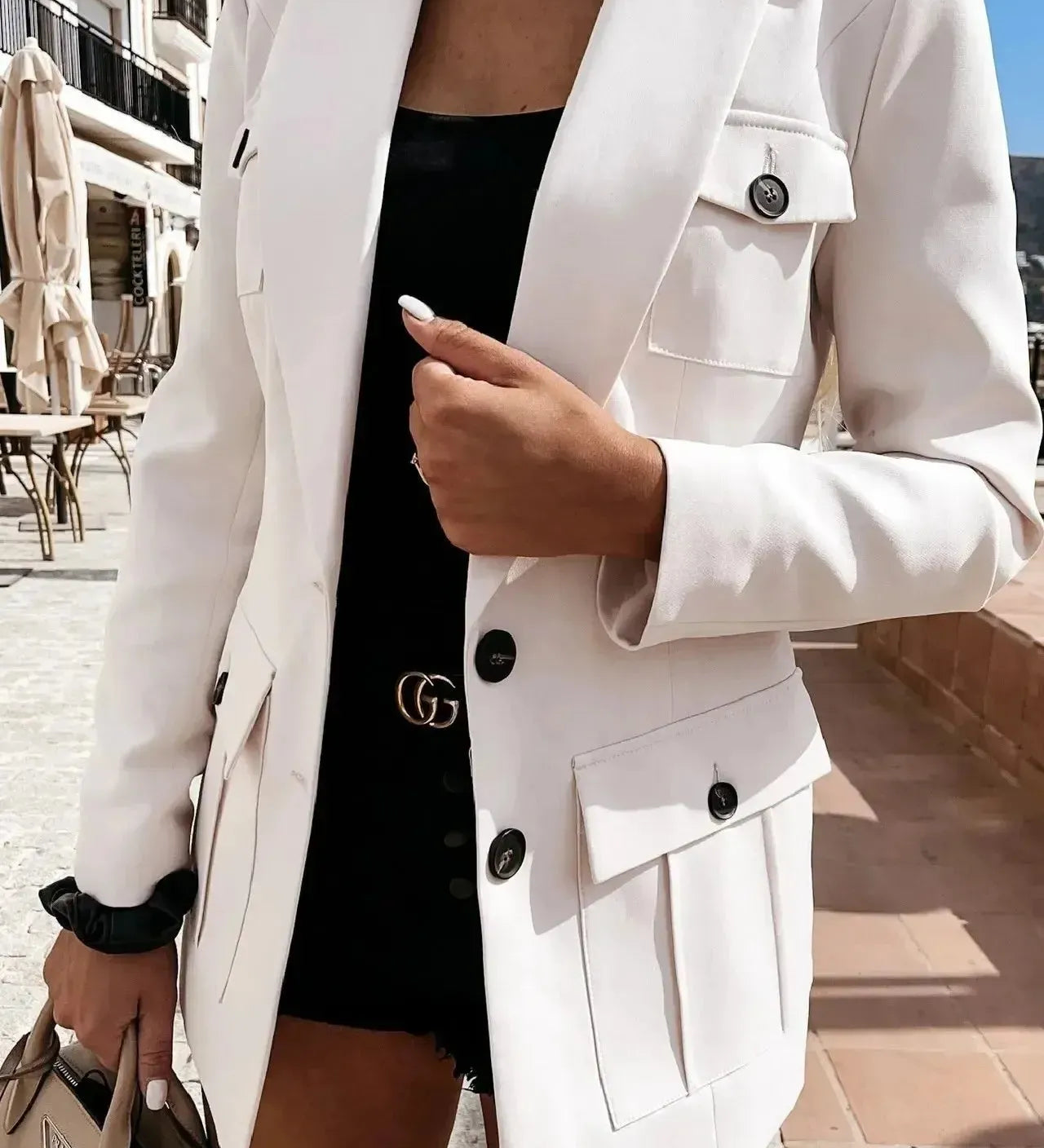 Lang Blazer med Elegant Snit og Moderne Bylook