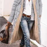 Lang quiltet frakke med teddykrave og afslappet pasform – varm stil til kolde dage