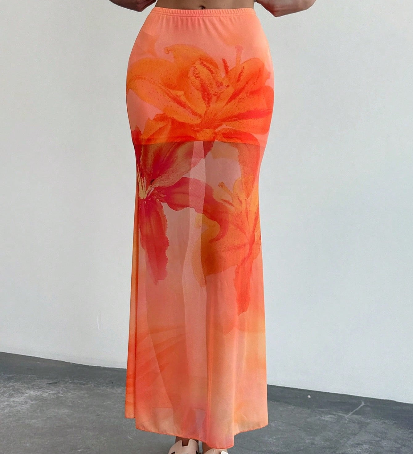 Slank Maxi Nederdel med Blomsterprint og Elegant Fald