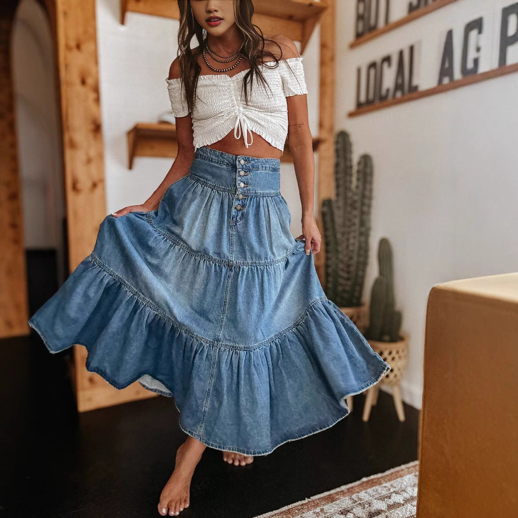 Denim Maxi Nederdel med Knapper og Lagdelt Design