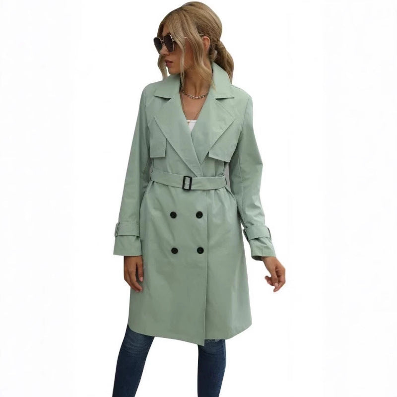Elegant trenchcoat til kvinder – tidløs stil og let komfort