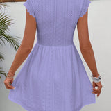 Broderet Sommerkjole med Blonde og V-Hals