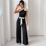 One-Shoulder Jumpsuit med Sløjfe og Bælte