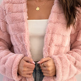 Kort faux fur jakke til kvinder – elegant og blød pelsjakke til hverdag og fest