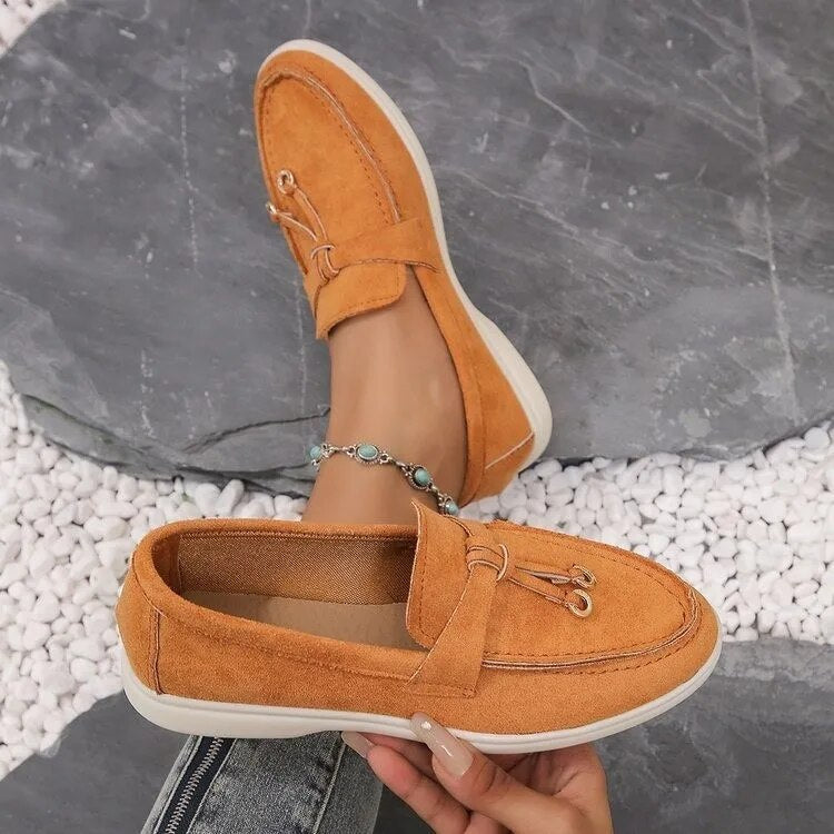 Bløde Slip-On Loafers med Guld Detaljer til Kvinder