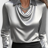 Bluse med draperet hals og silkeblød finish – tidløs elegance til arbejde og fest