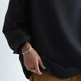 Oversize Sweatshirt med Høj Hals – Minimalistisk og Komfortabel Stil