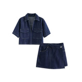 Denim sæt med kortærmet skjorte og mininederdel – moderne to-delt look
