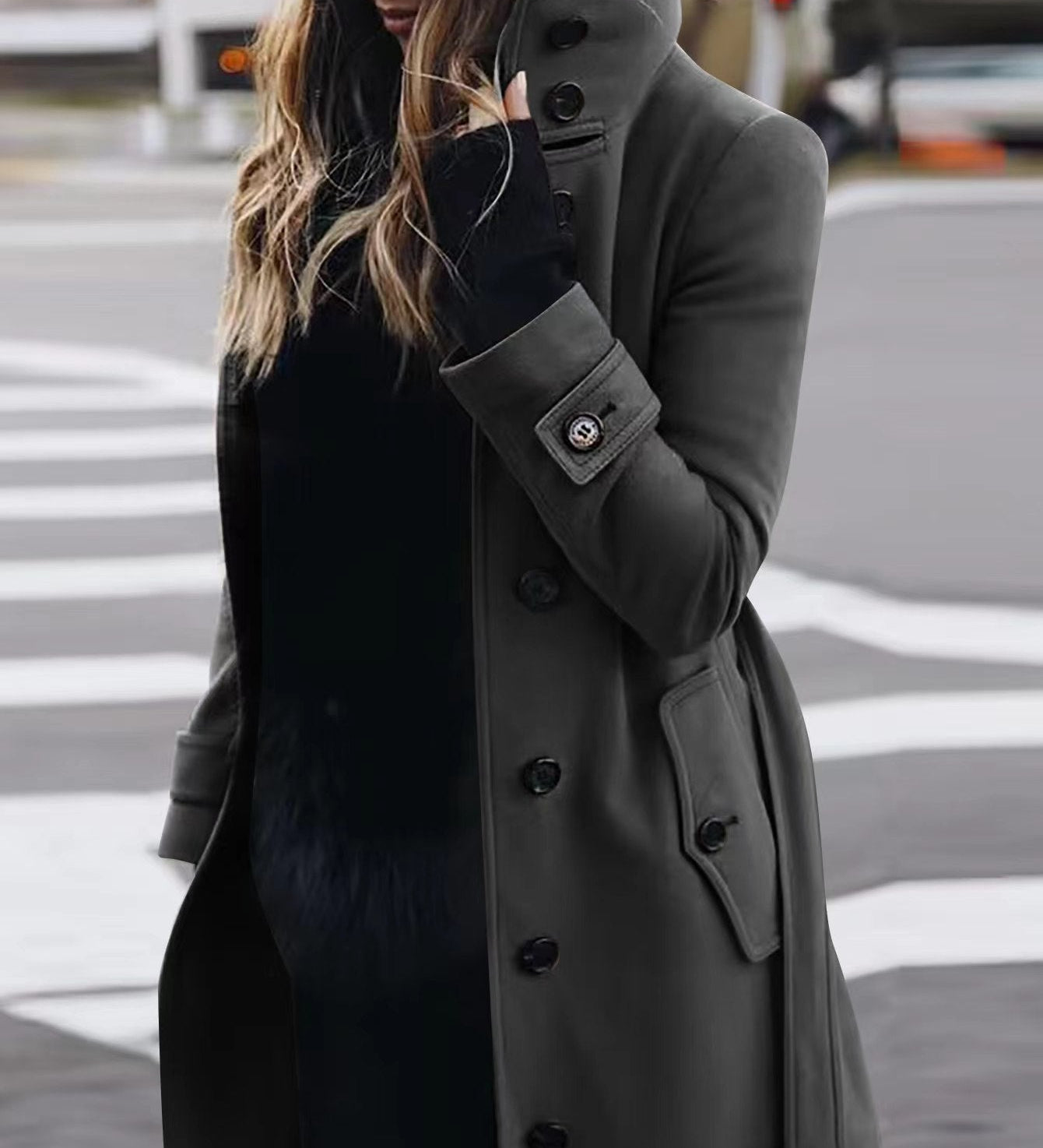 Klassisk dobbeltradet trenchcoat til kvinder med bælte