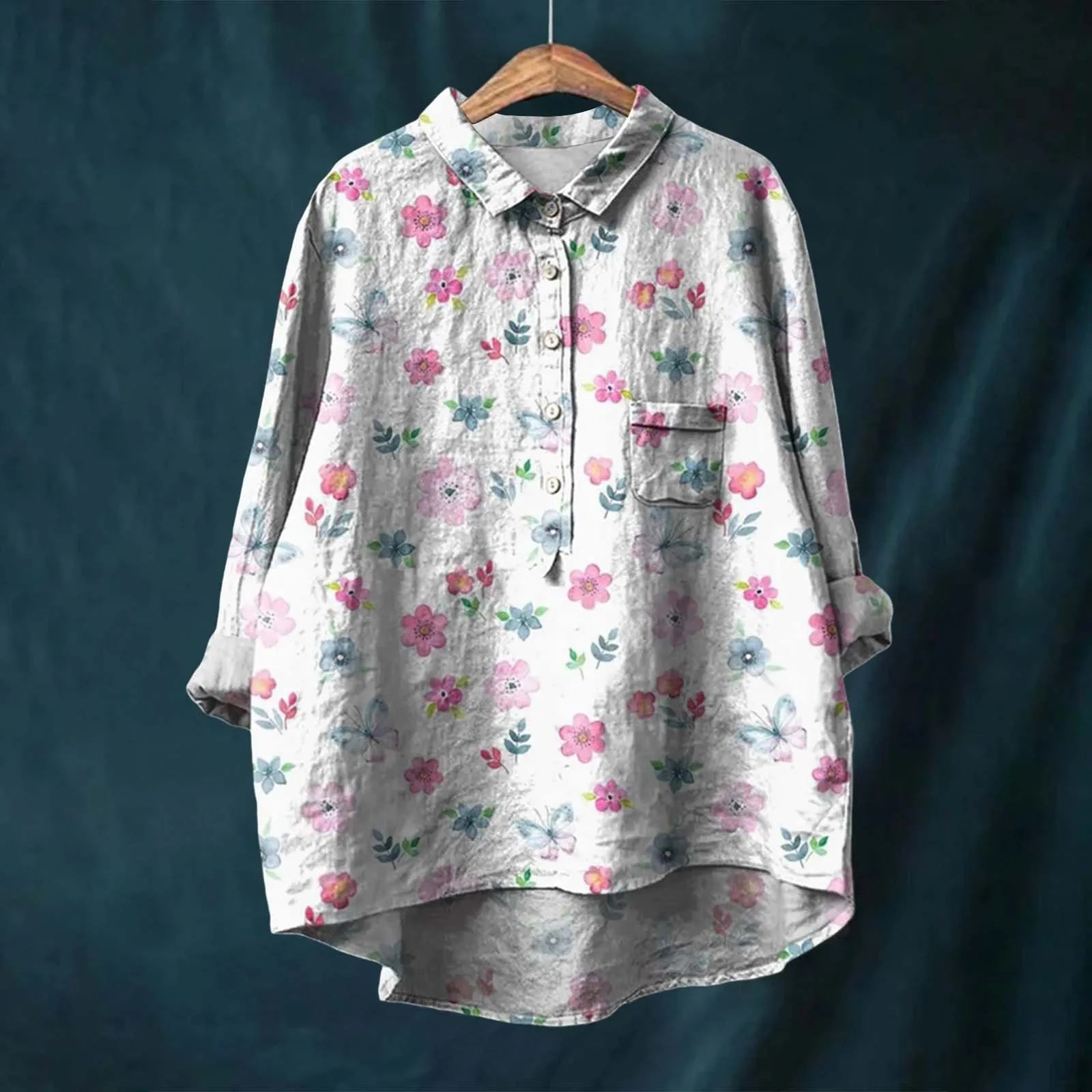 Lang skjortebluse med botanisk mønster og løs pasform