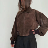 Kort Jakke med Voluminøse Ærmer og Moderne Statement Look