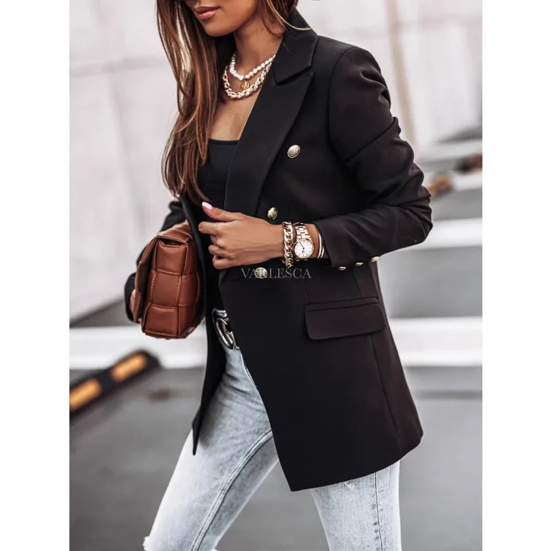Elegant Dobbeltradet Blazer med Guldknapper til Kvinder
