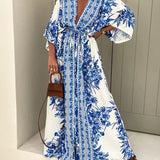 Elegant Maxi Kjole med Blå Blomstermønster – Kimono Ærmer og Bindebånd