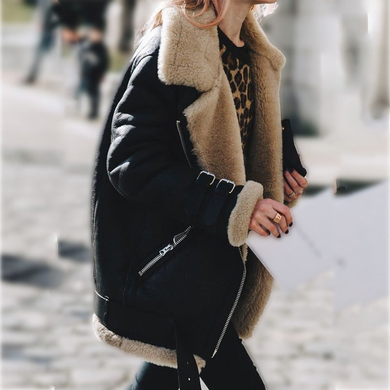 Varm Vinterjakke med Teddyfor og Elegant Casual Stil