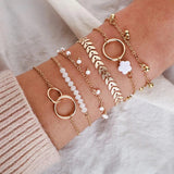 Lag-På-Lag Armbåndssæt i Guldlook – Elegant Boheme Stil