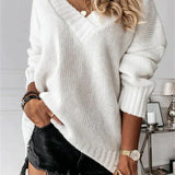 Blød dame striktrøje med V-hals og afslappet pasform