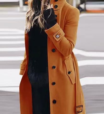 Lang Uldfrakke til Kvinder – Elegant, Klassisk og Varm Efterårsjakke