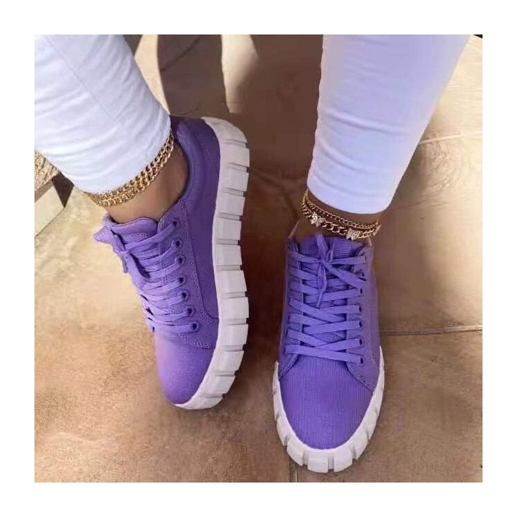 Chunky Sneakers med Ekstra Tyk Sål og Minimalistisk Design