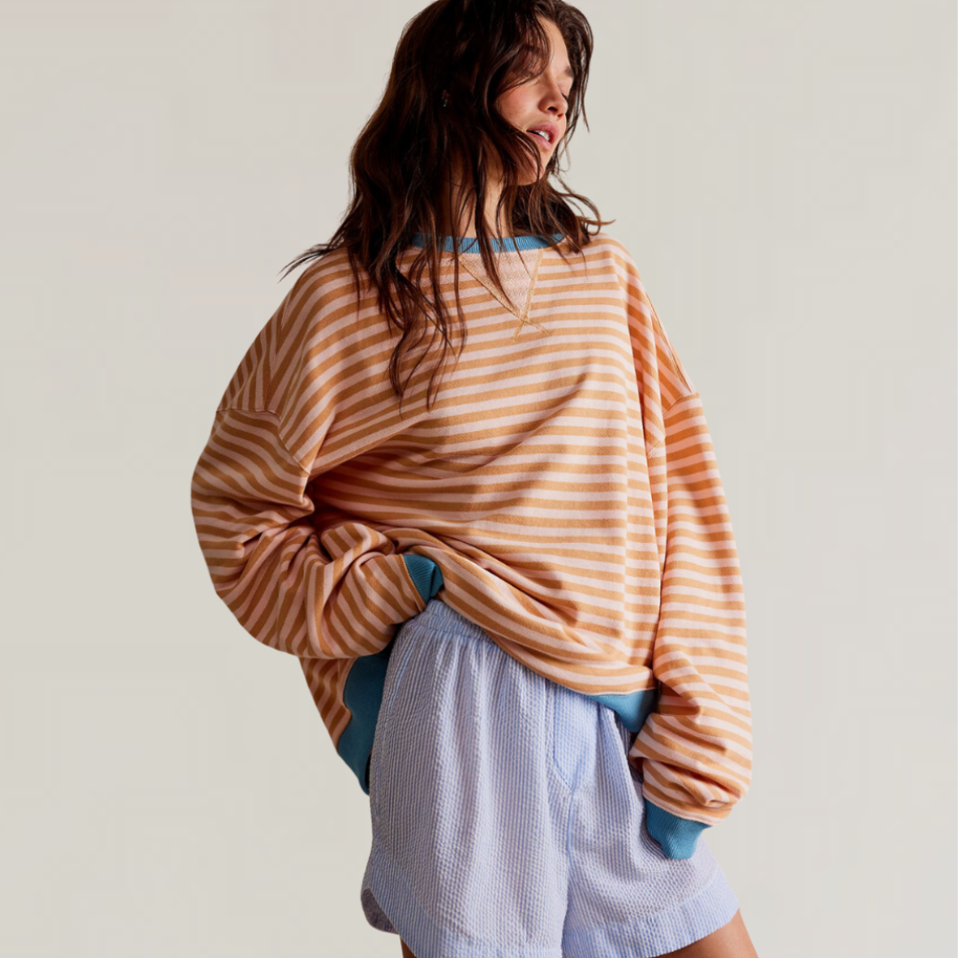 Stribet oversize damebluse med afslappet pasform og rund hals