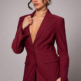 Figursyet Blazer med Dyb V-udskæring og Elegant Powerlook