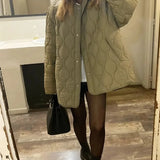 Quiltet letvægtsjakke til kvinder – stilfuld overgangsjakke i moderne pasform