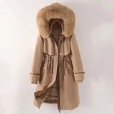 Lang Frakke med Faux Fur Hætte og Elegant Taljesnit