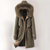 Lang Frakke med Faux Fur Hætte og Elegant Taljesnit