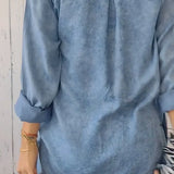 Denim skjortekjole med lommer og rå detaljer – Casual og edgy stil
