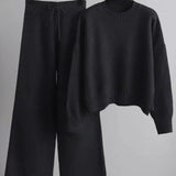 Strikket To-Delt Sæt med Sweater og Brede Bukser – Komfort & Stil
