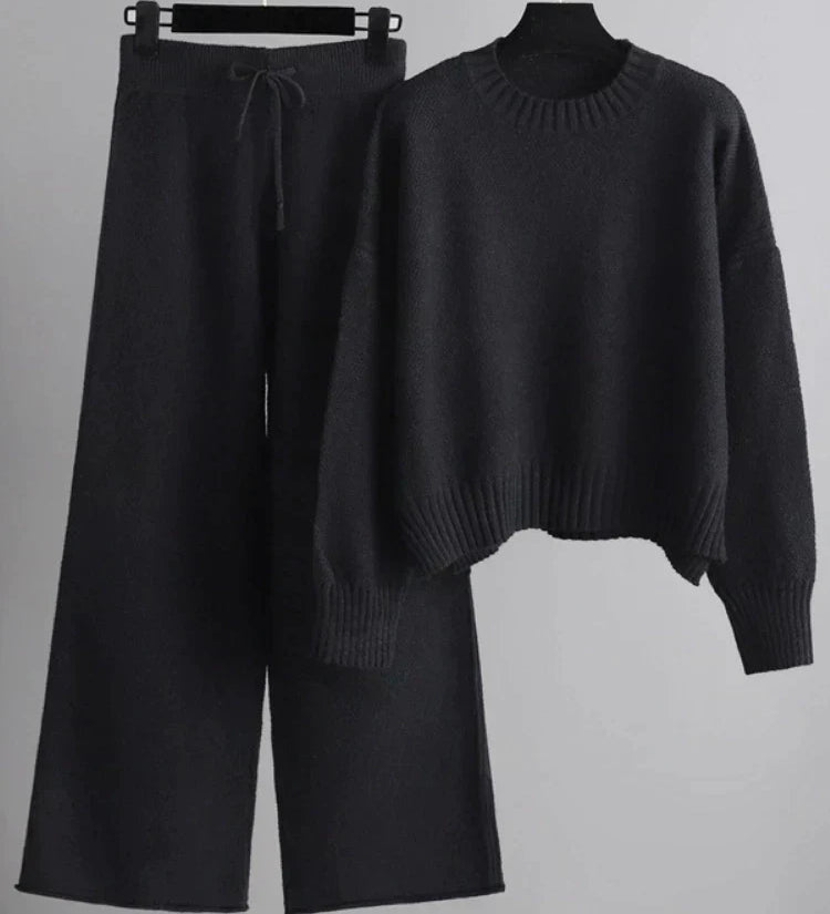 Strikket To-Delt Sæt med Sweater og Brede Bukser – Komfort & Stil