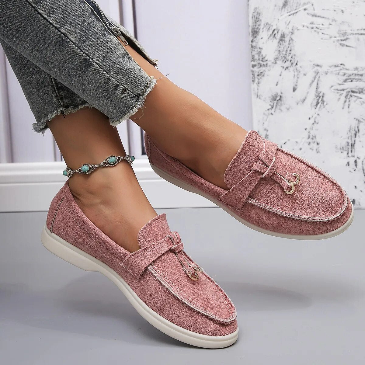 Bløde Slip-On Loafers med Guld Detaljer til Kvinder