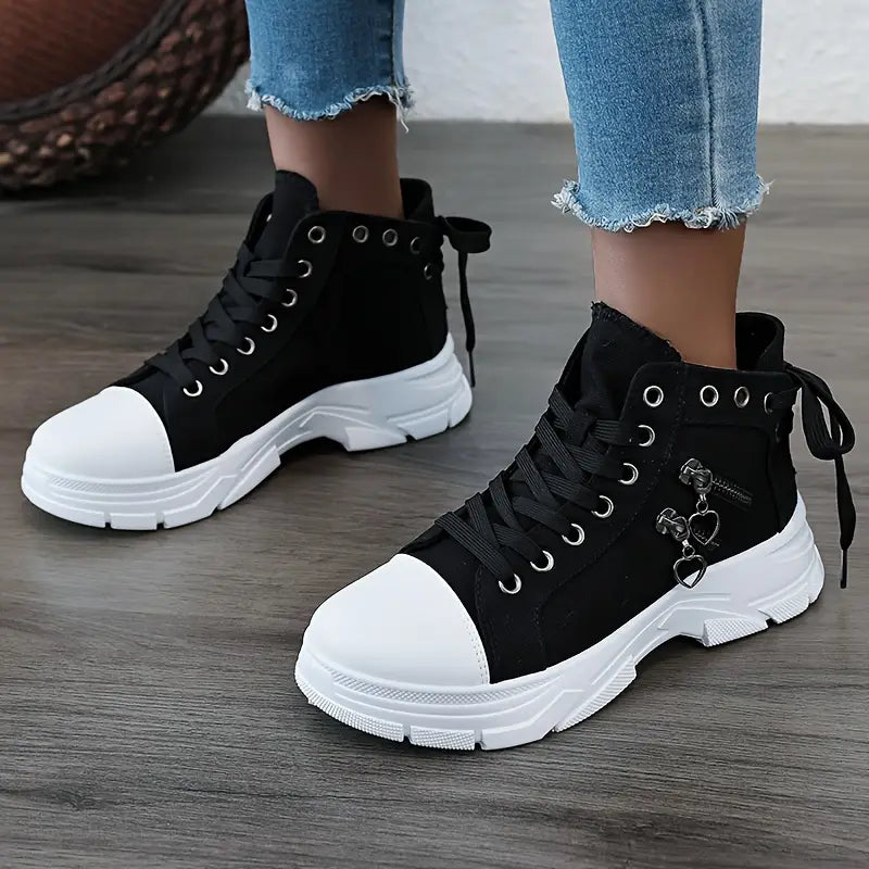 Høje Sneakers med Chunky Sål og Dekodetaljer