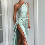 One Shoulder Maxikjole med Slids og Elegant Drapering