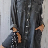 Denim skjortekjole med lommer og rå detaljer – Casual og edgy stil